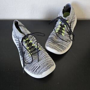 Nike Run Free 2018 Athletic Shoes